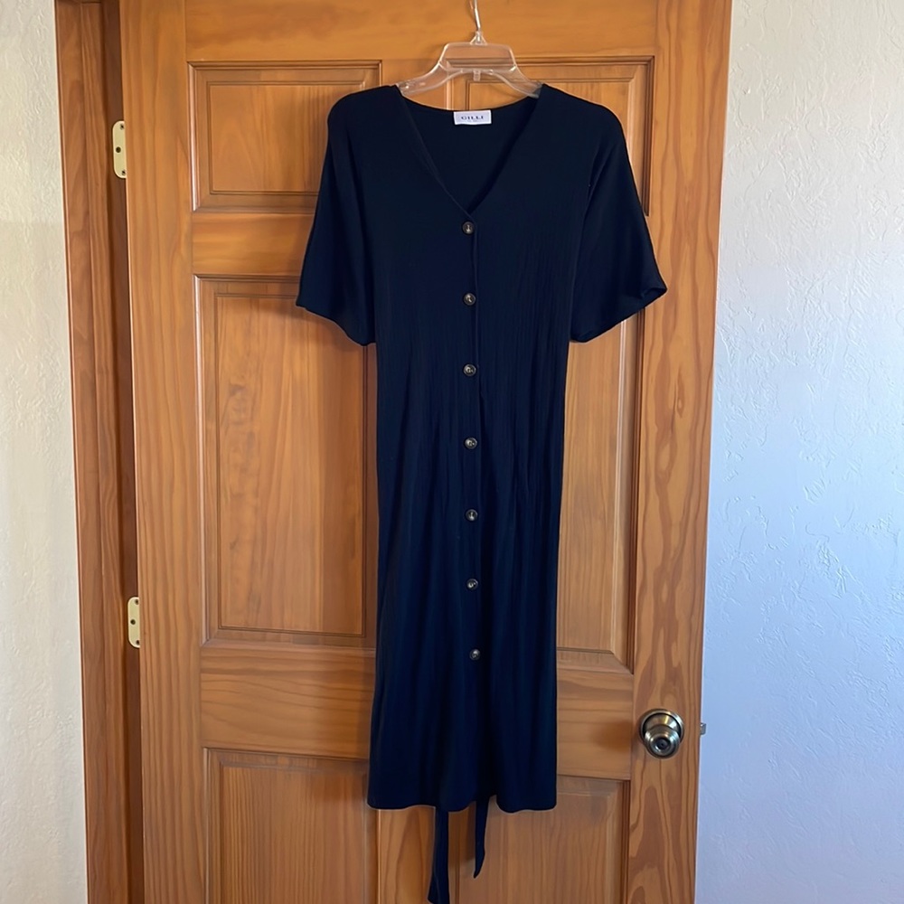 Black dress brown buttons L